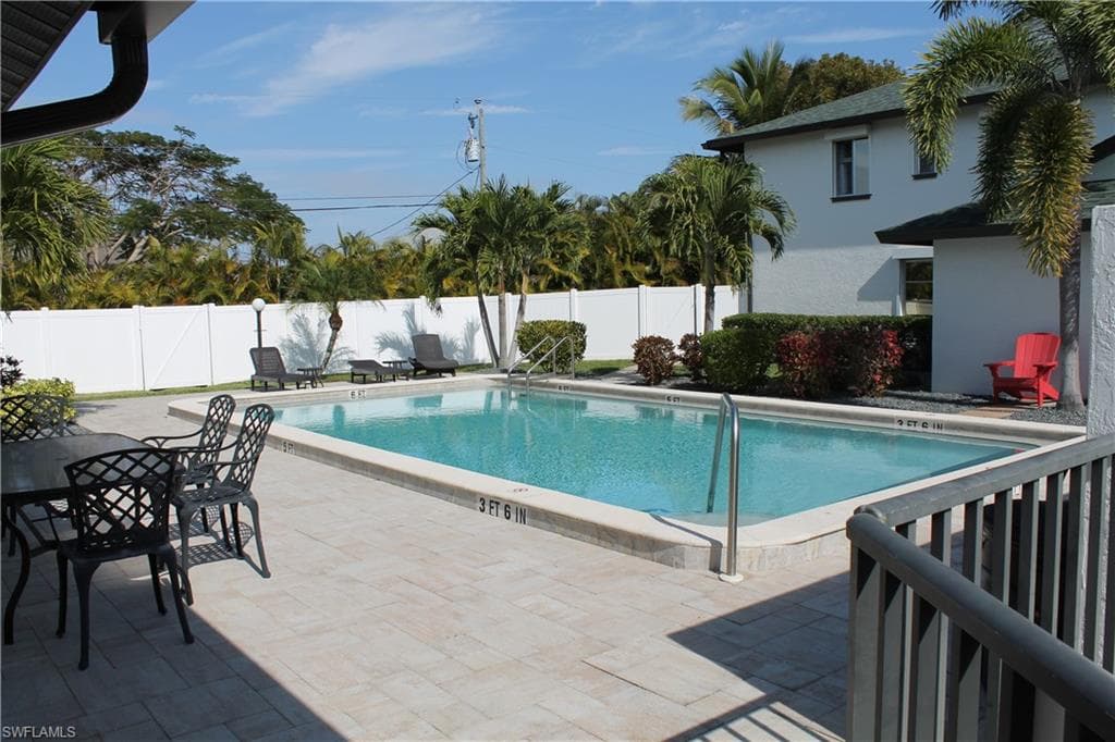 1519 Cape Coral PKWY W # 2, CAPE CORAL FL 33914-11