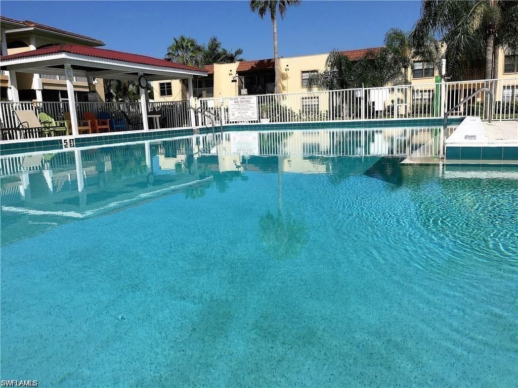 12505 McGregor BLVD # 204B, FORT MYERS FL 33919-12