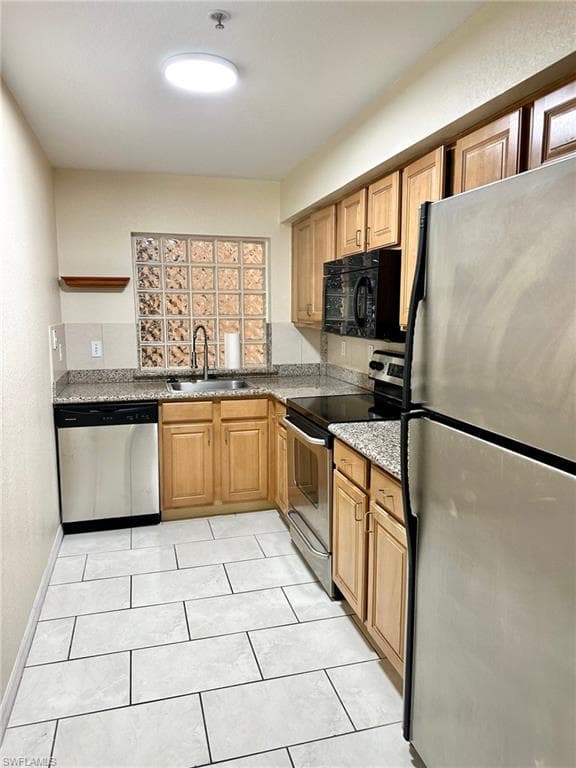 12505 McGregor BLVD # 204B, FORT MYERS FL 33919-4