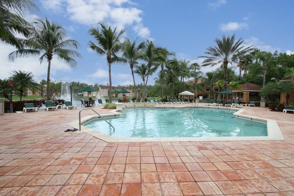 1150 Wildwood Lakes BLVD # 304, NAPLES FL 34104-2