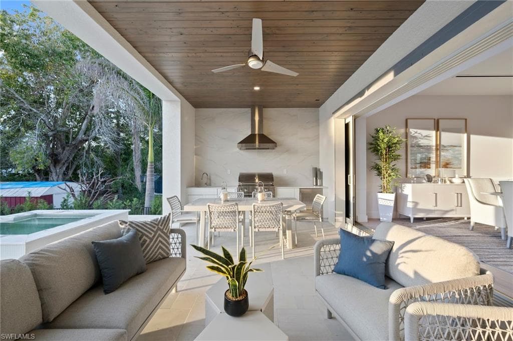 1984 FREDERICK ST, NAPLES FL 34112-31