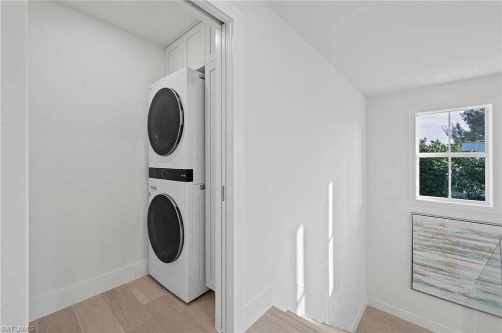 1984 FREDERICK ST, NAPLES FL 34112-27