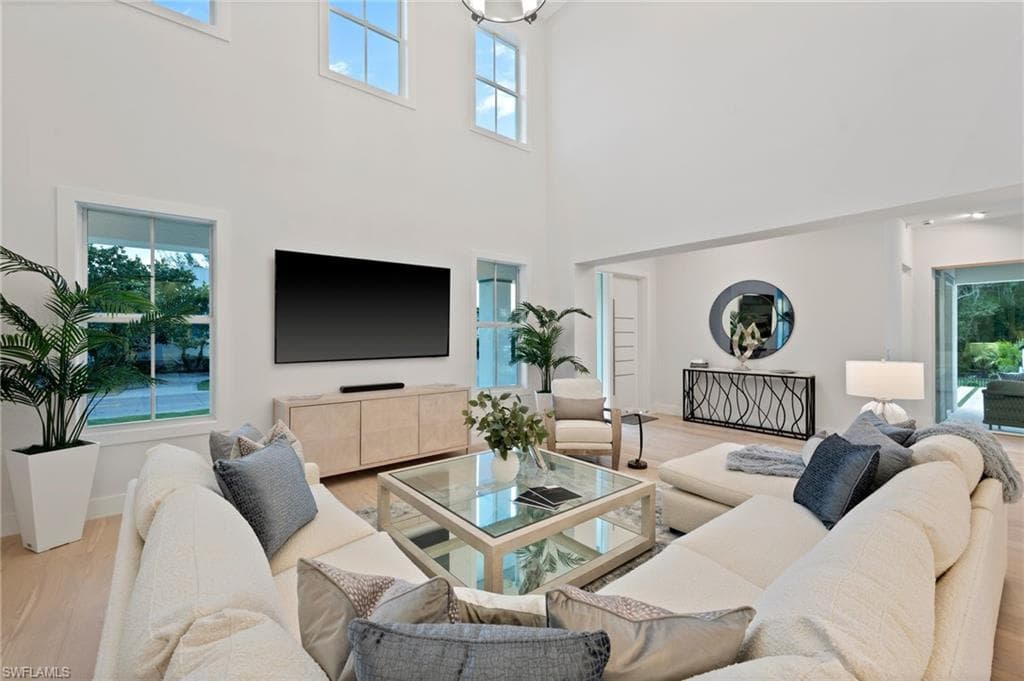 1984 FREDERICK ST, NAPLES FL 34112-7