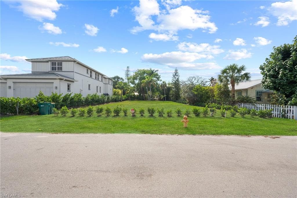 1972 FREDERICK ST, NAPLES FL 34112-4