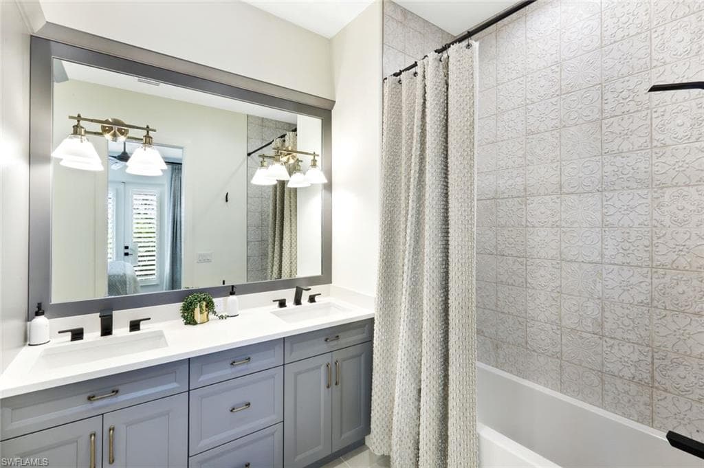 27194 Harbor DR, BONITA SPRINGS FL 34135-21