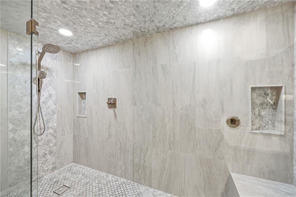 401 Bayfront PL 3307-16
