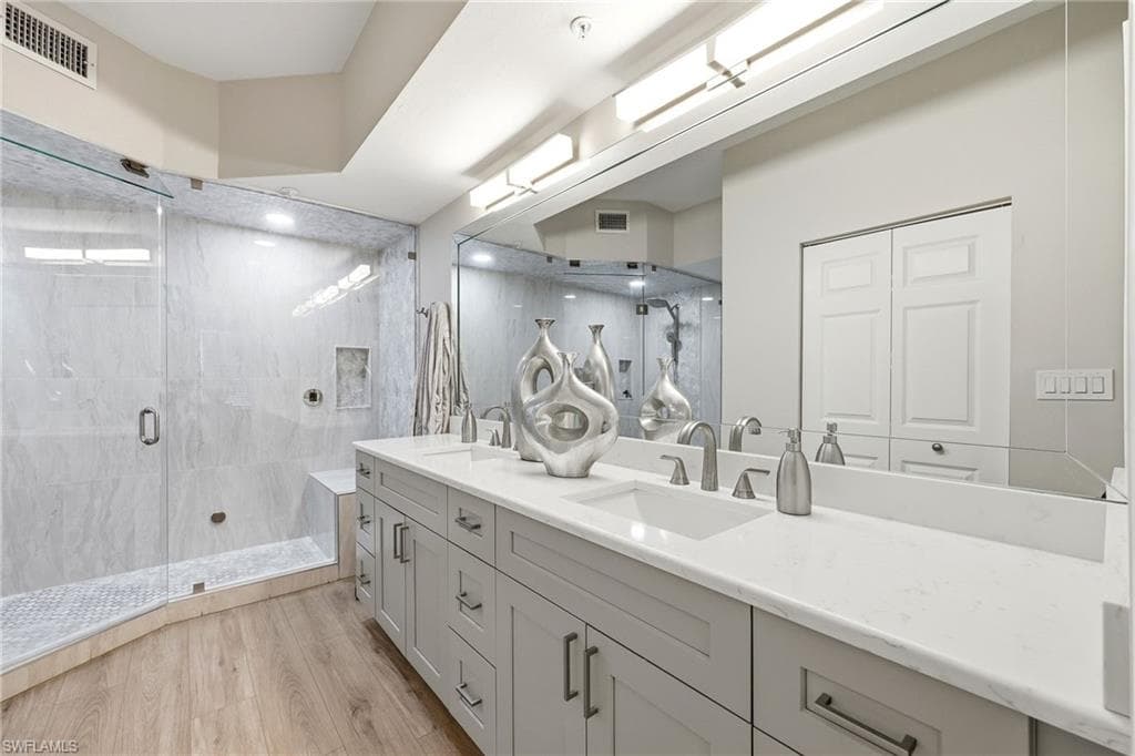 401 Bayfront PL 3307-15