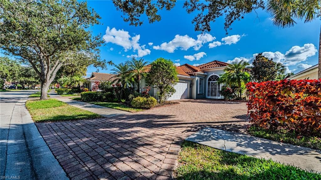 3766 Whidbey WAY, NAPLES FL 34119-42
