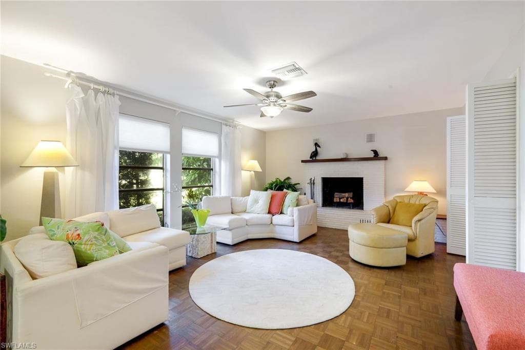 1334 Vesper DR, FORT MYERS FL 33901-8