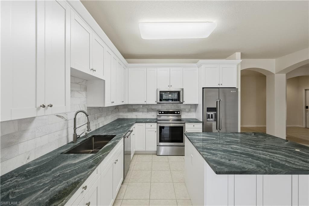 14951 Reflection Key CIR # 536, FORT MYERS FL 33907-6