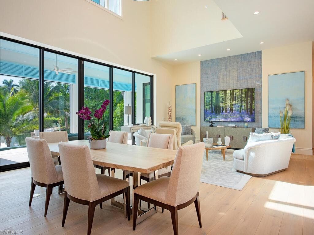 2375 Lantern LN, NAPLES FL 34102-5