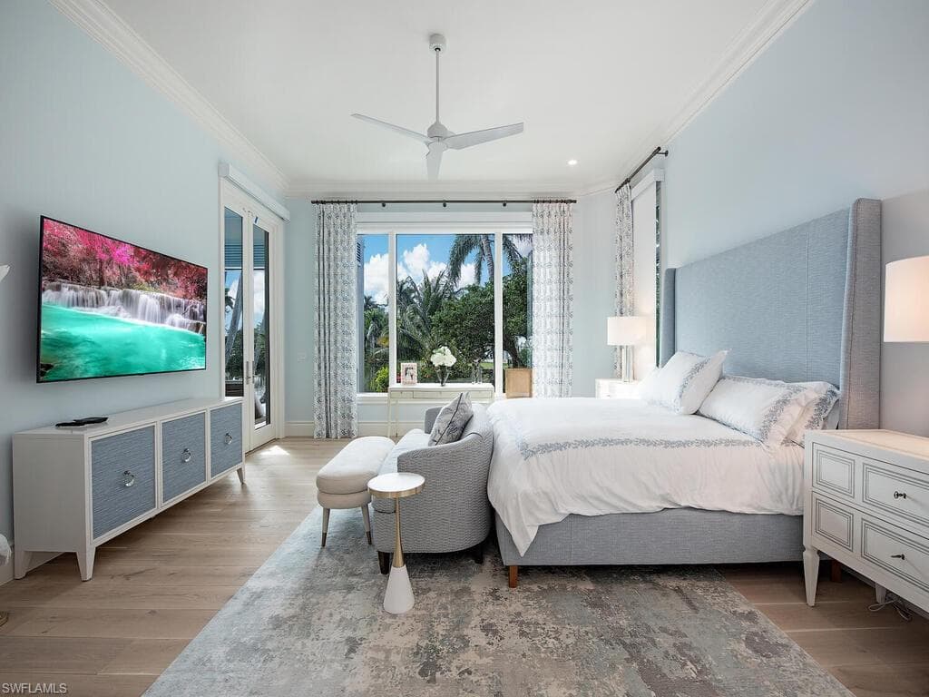 2375 Lantern LN, NAPLES FL 34102-9