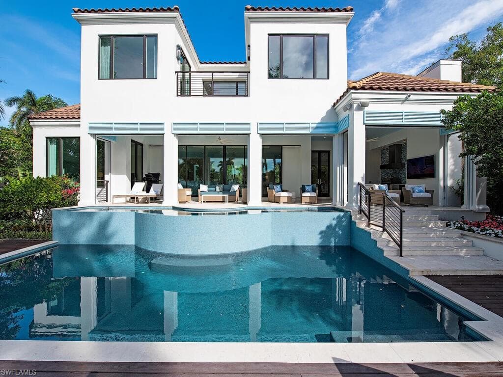 2375 Lantern LN, NAPLES FL 34102-39