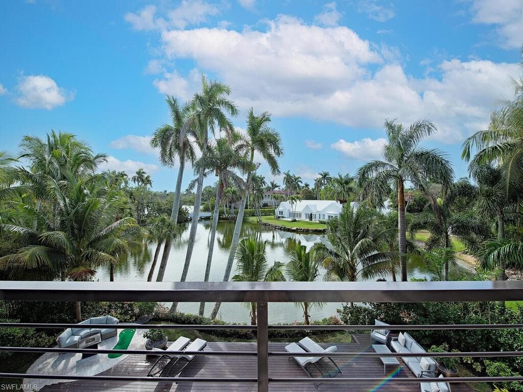 2375 Lantern LN, NAPLES FL 34102-38