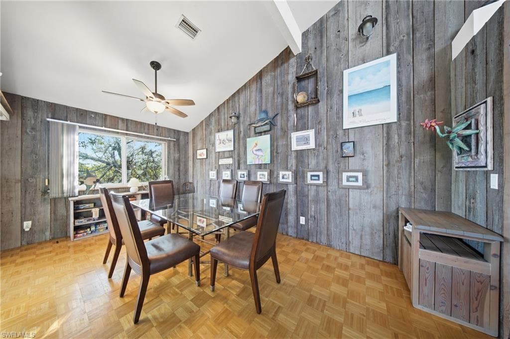 21697/699 Indian Bayou DR, FORT MYERS BEACH FL 33931-26