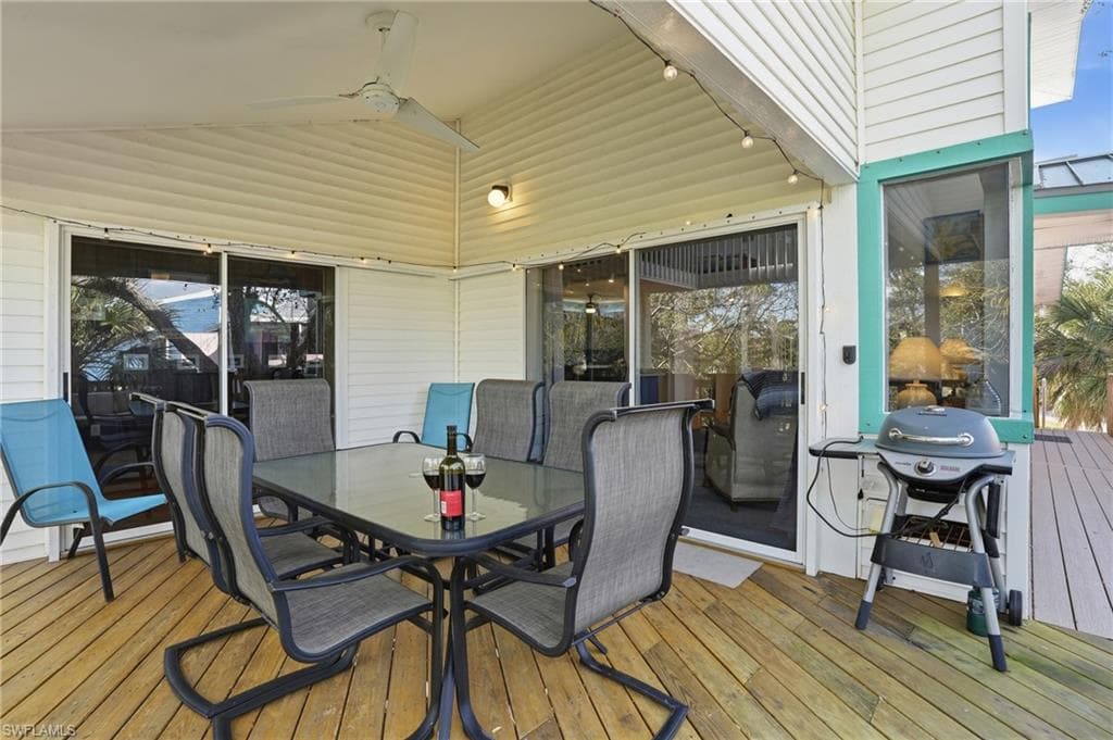 21697/699 Indian Bayou DR, FORT MYERS BEACH FL 33931-37