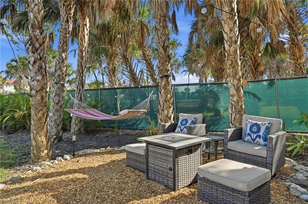 21697/699 Indian Bayou DR, FORT MYERS BEACH FL 33931-43