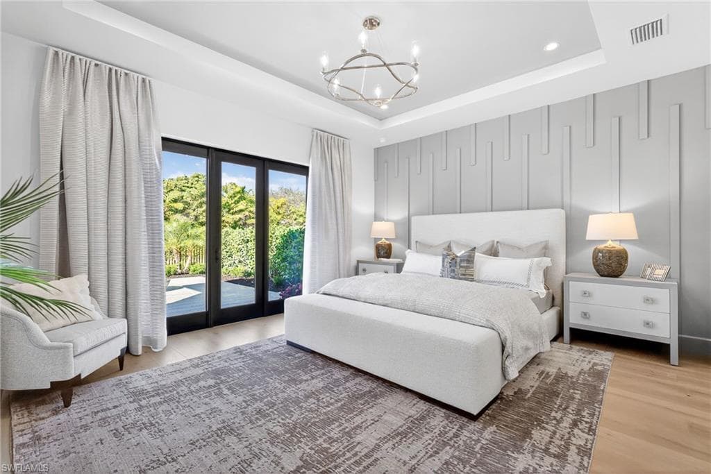 2051 Cambridge Park DR, NAPLES FL 34109-16