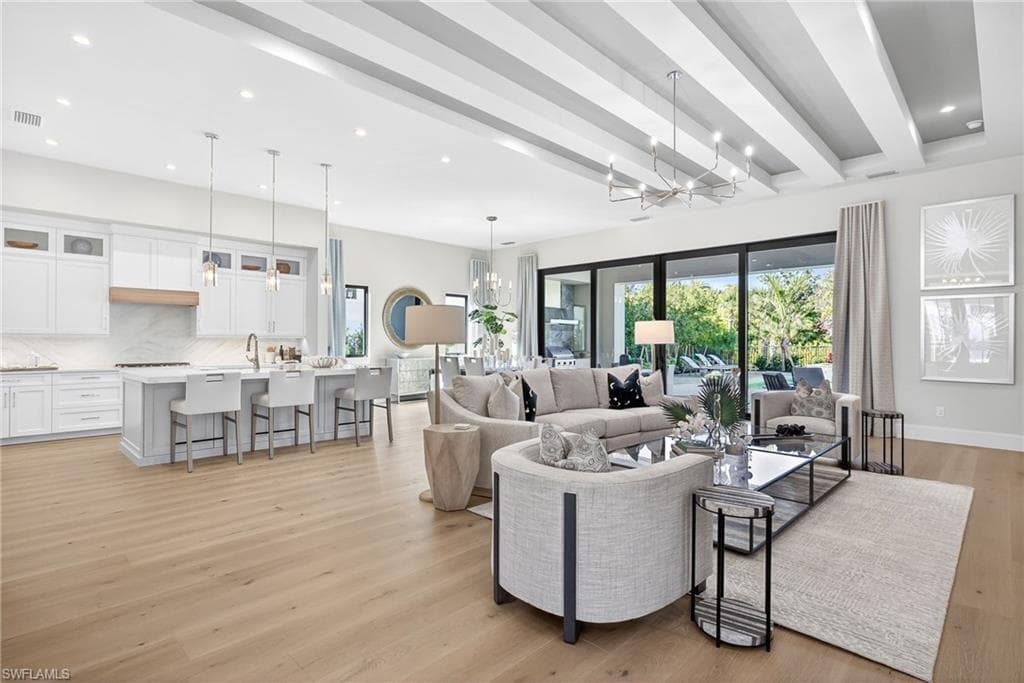 2051 Cambridge Park DR, NAPLES FL 34109-4