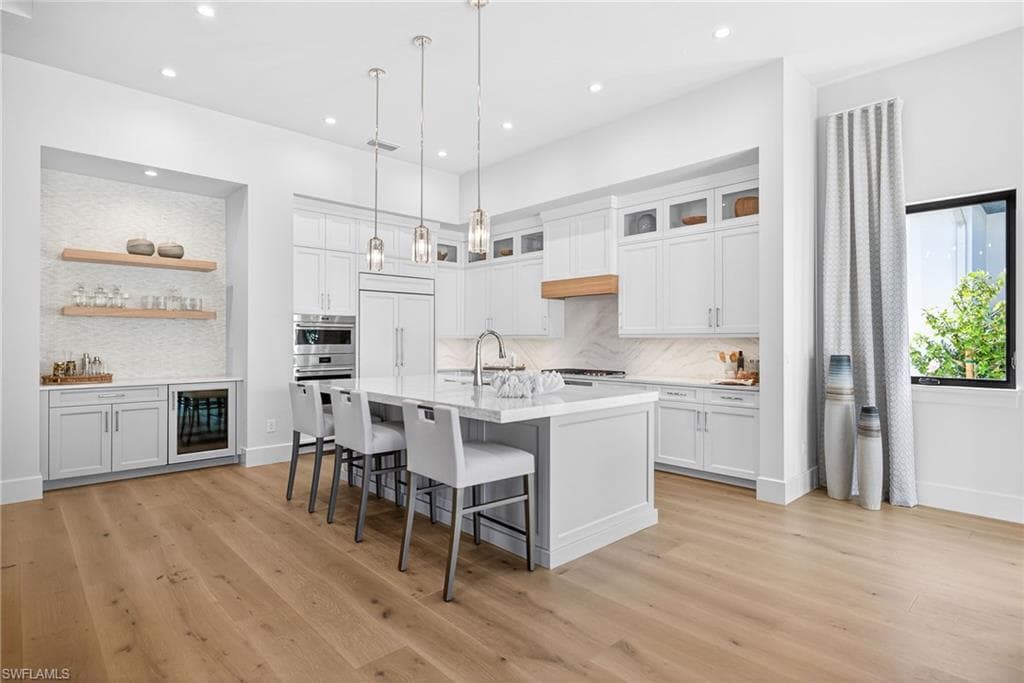 2051 Cambridge Park DR, NAPLES FL 34109-13