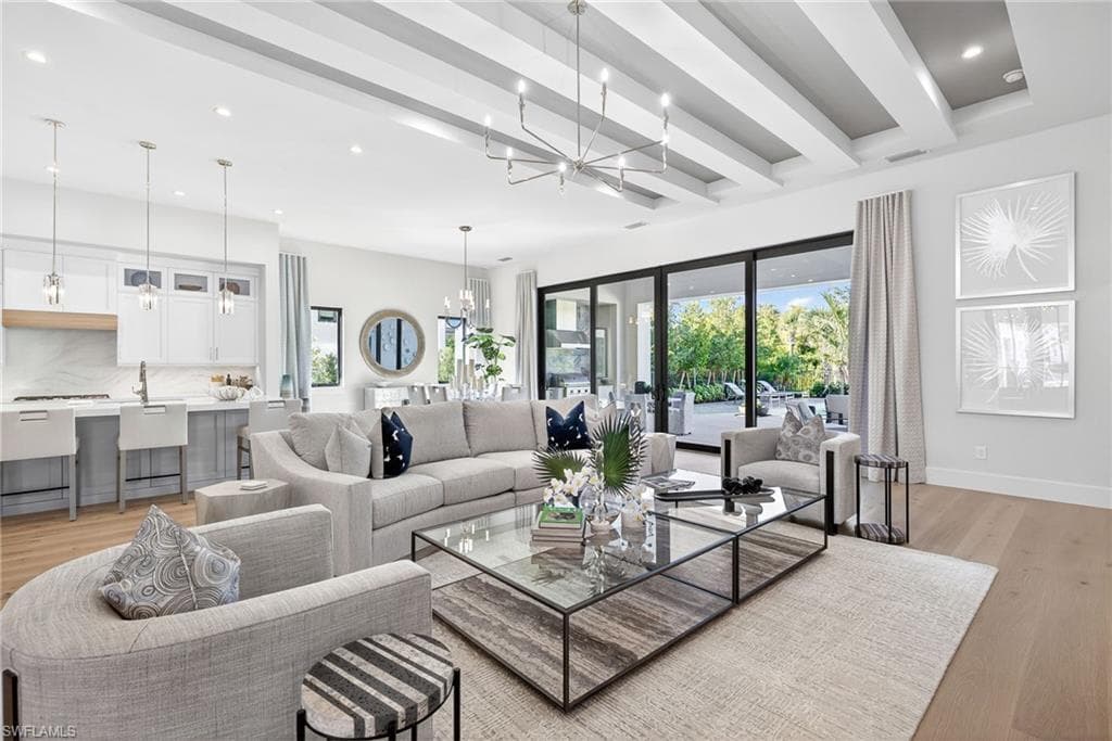 2051 Cambridge Park DR, NAPLES FL 34109-7