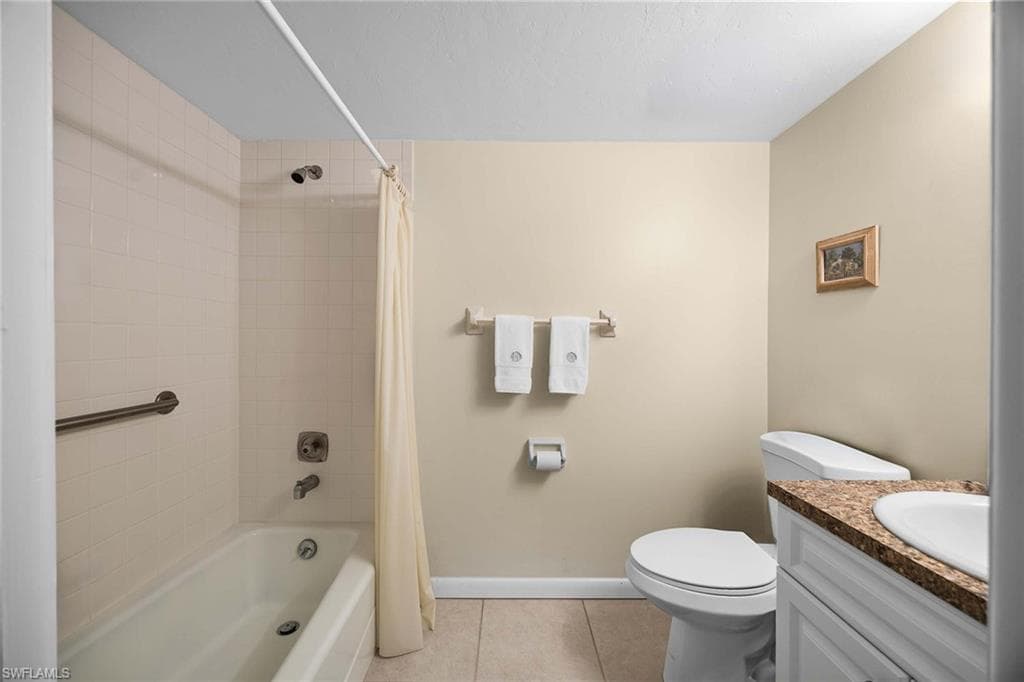 1830 Bald Eagle DR # 431A, NAPLES FL 34105-16