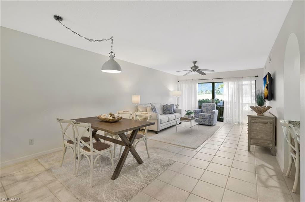 601 Augusta BLVD # 4, NAPLES FL 34113-8
