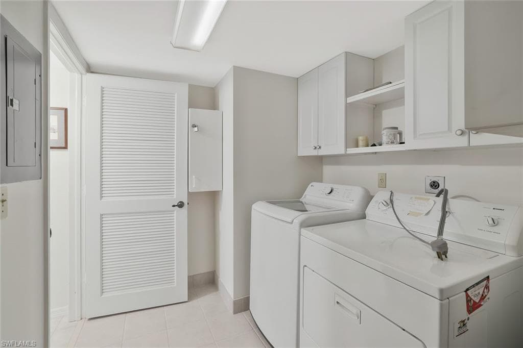 601 Augusta BLVD # 4, NAPLES FL 34113-17