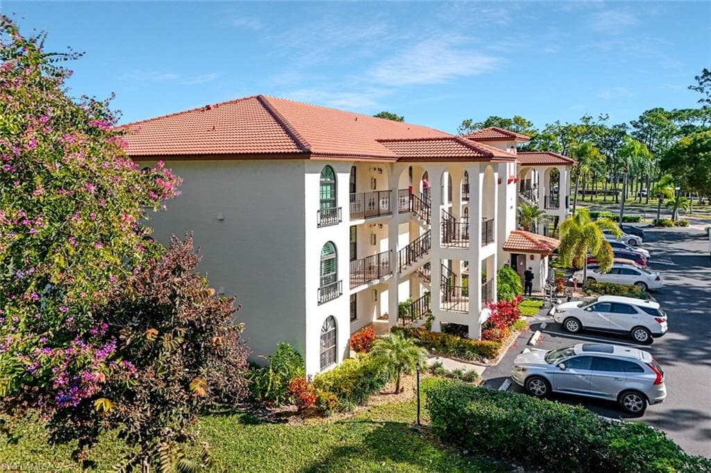 601 Augusta BLVD # 4, NAPLES FL 34113-24