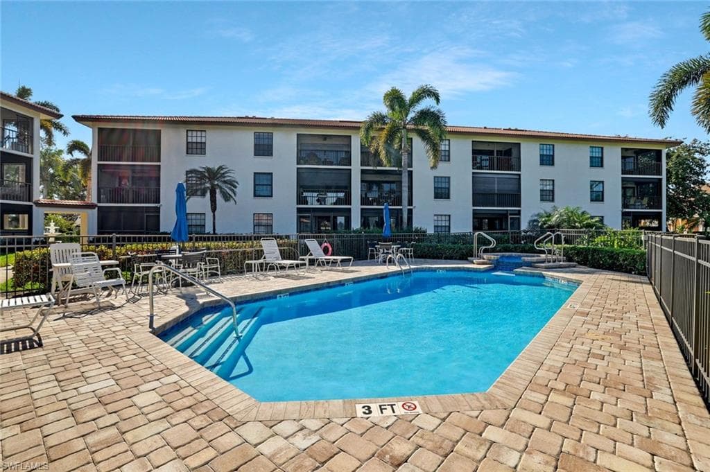 601 Augusta BLVD # 4, NAPLES FL 34113-20