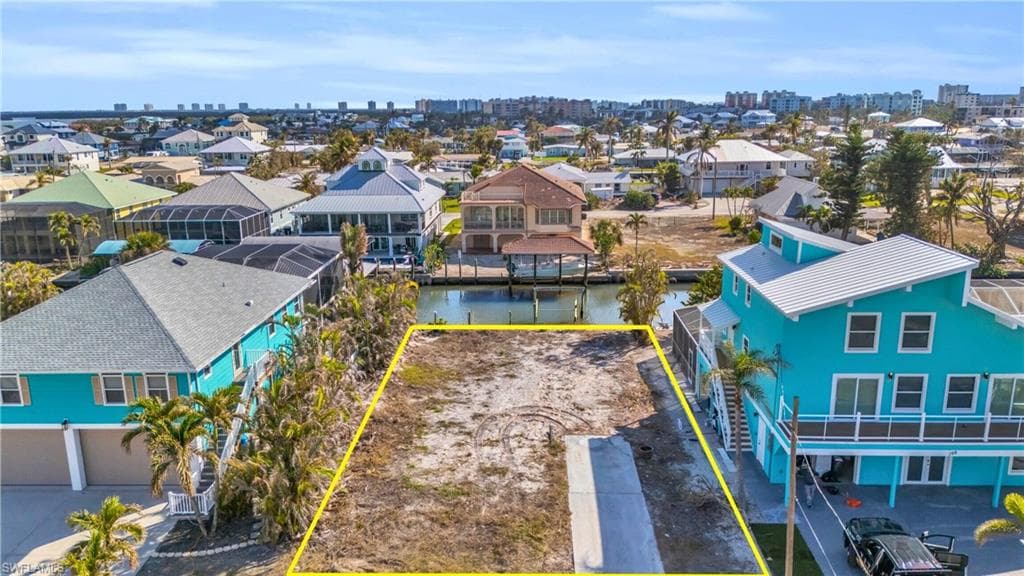 200 Curlew ST, FORT MYERS BEACH FL 33931-5