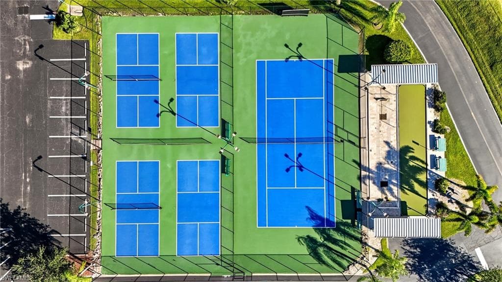 10711 Maui CIR, ESTERO FL 33928-42