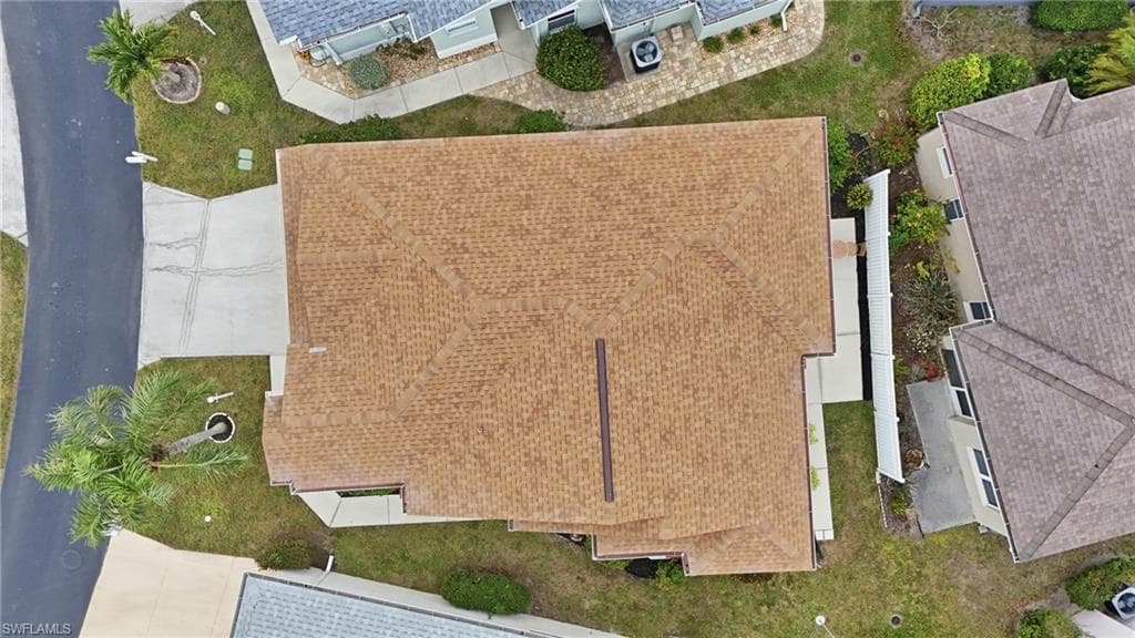 10711 Maui CIR, ESTERO FL 33928-37