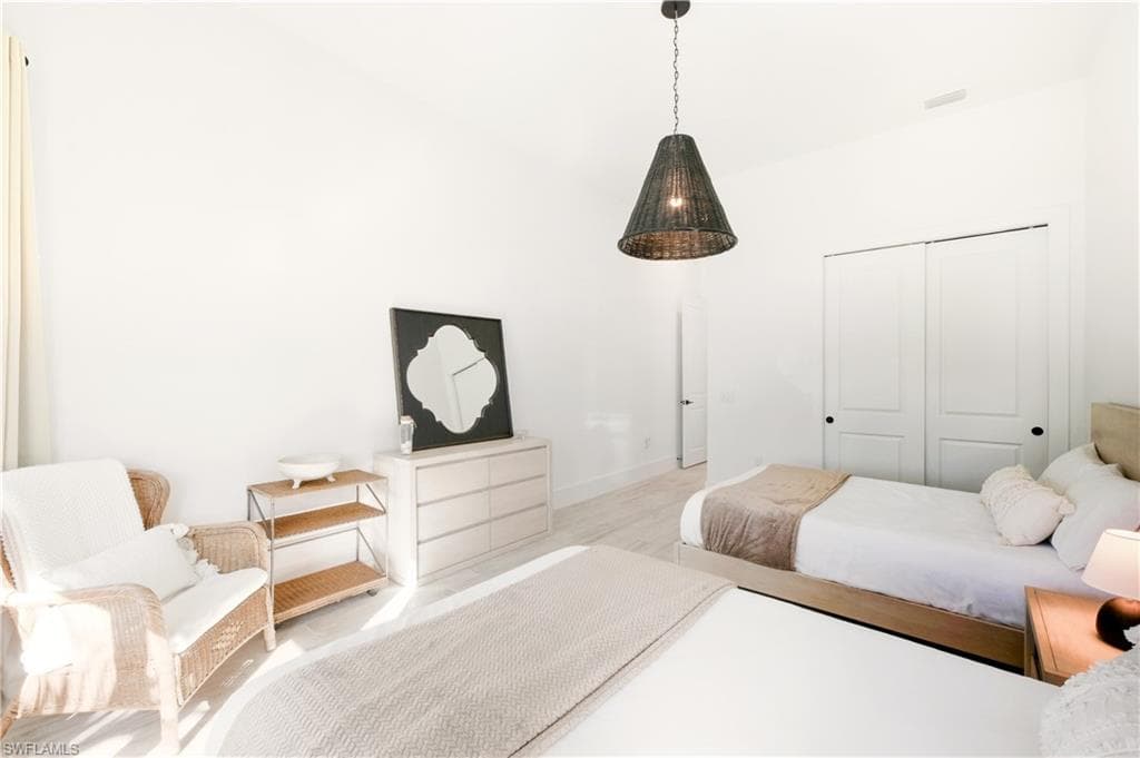 16265 Verilyn CIR, NAPLES FL 34110-25