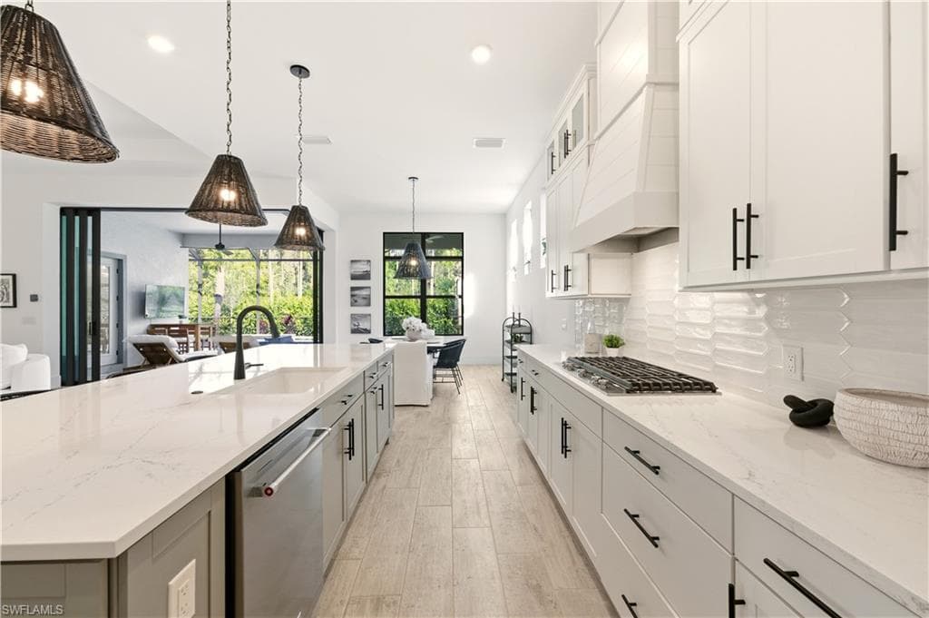 16265 Verilyn CIR, NAPLES FL 34110-10