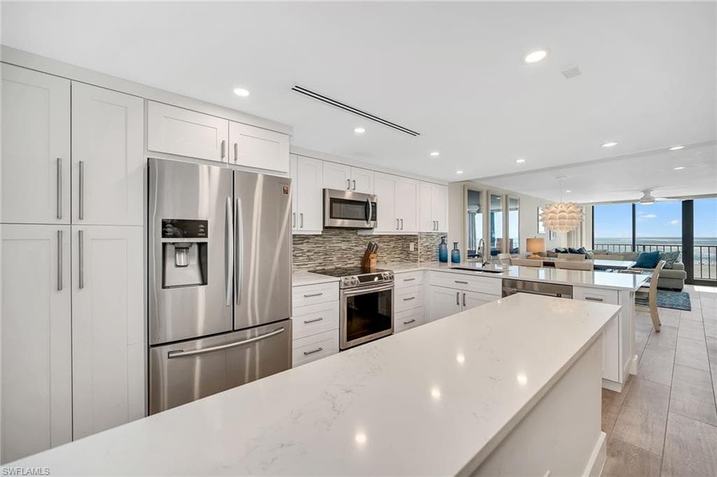 380 Seaview CT # 1405, MARCO ISLAND FL 34145-2