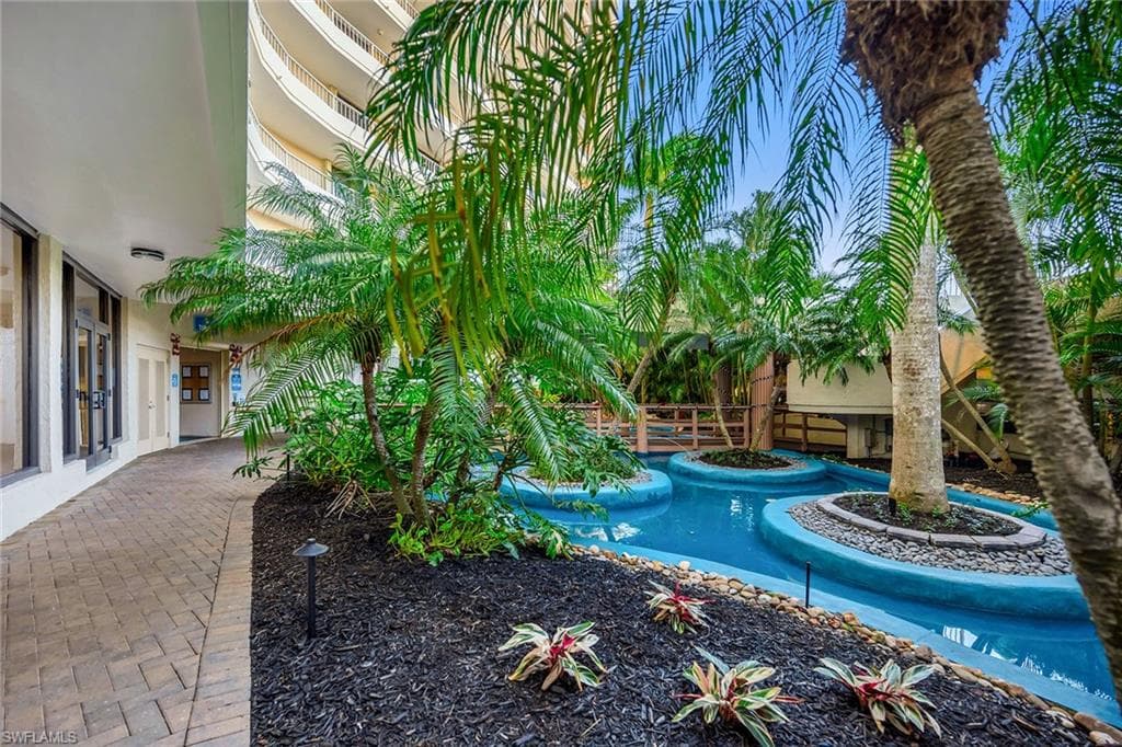 380 Seaview CT # 1405, MARCO ISLAND FL 34145-27