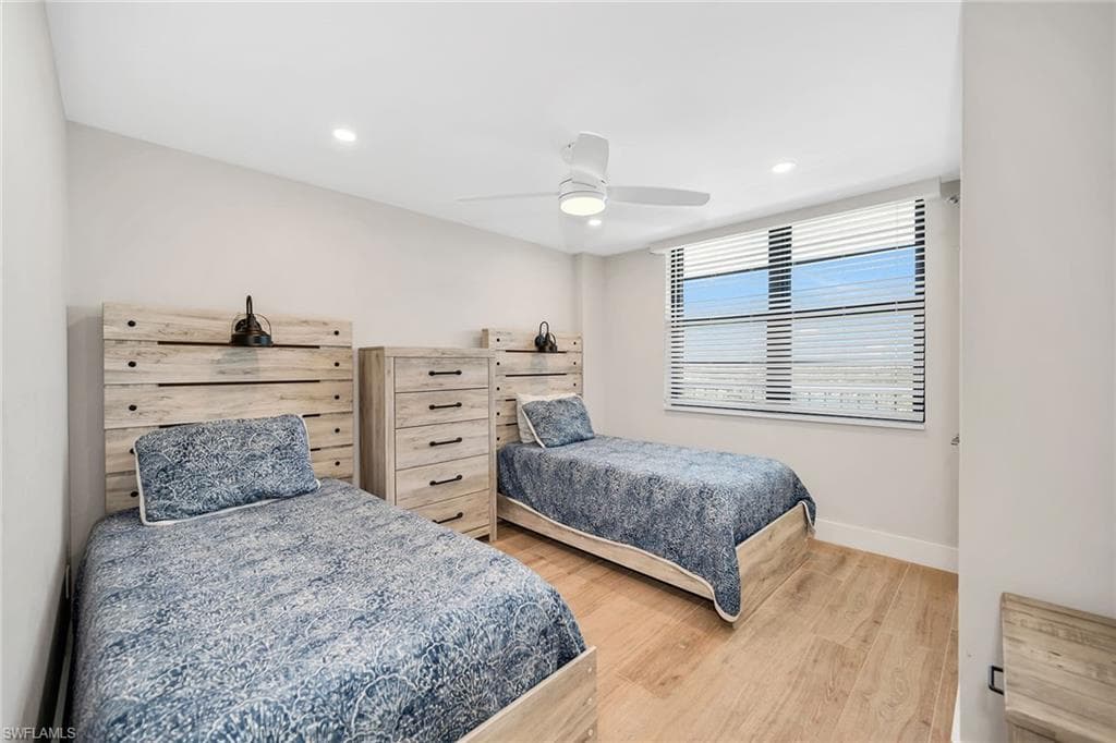 380 Seaview CT # 1405, MARCO ISLAND FL 34145-19