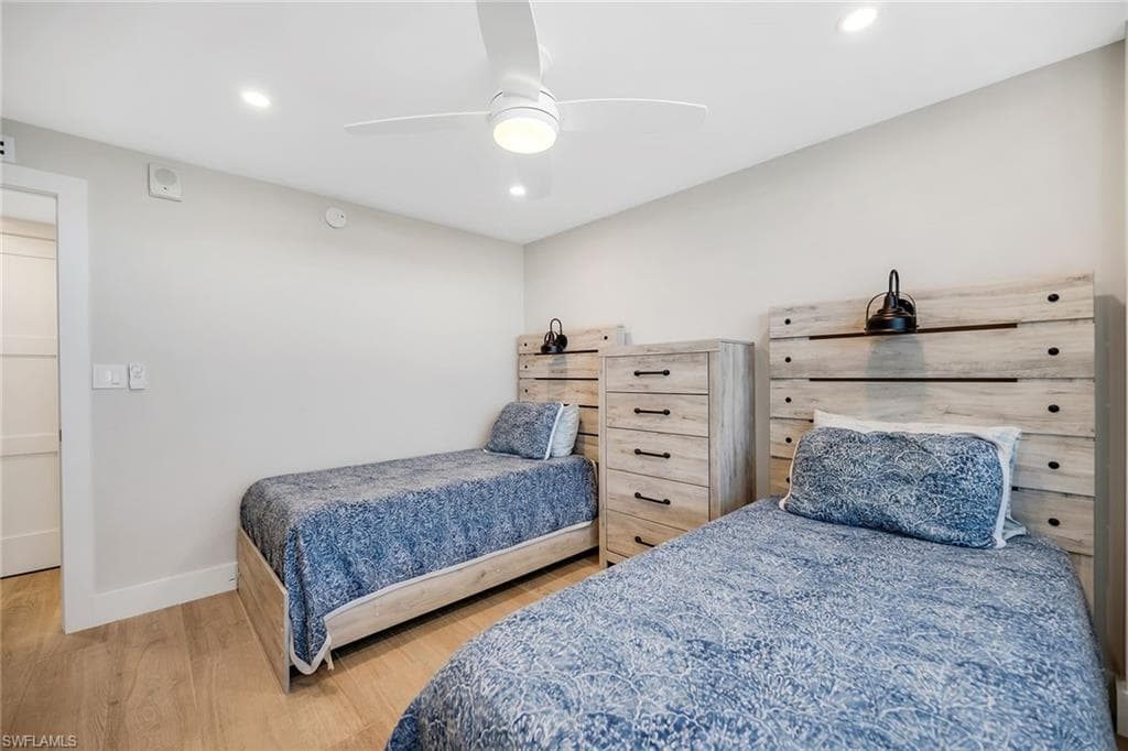 380 Seaview CT # 1405, MARCO ISLAND FL 34145-20