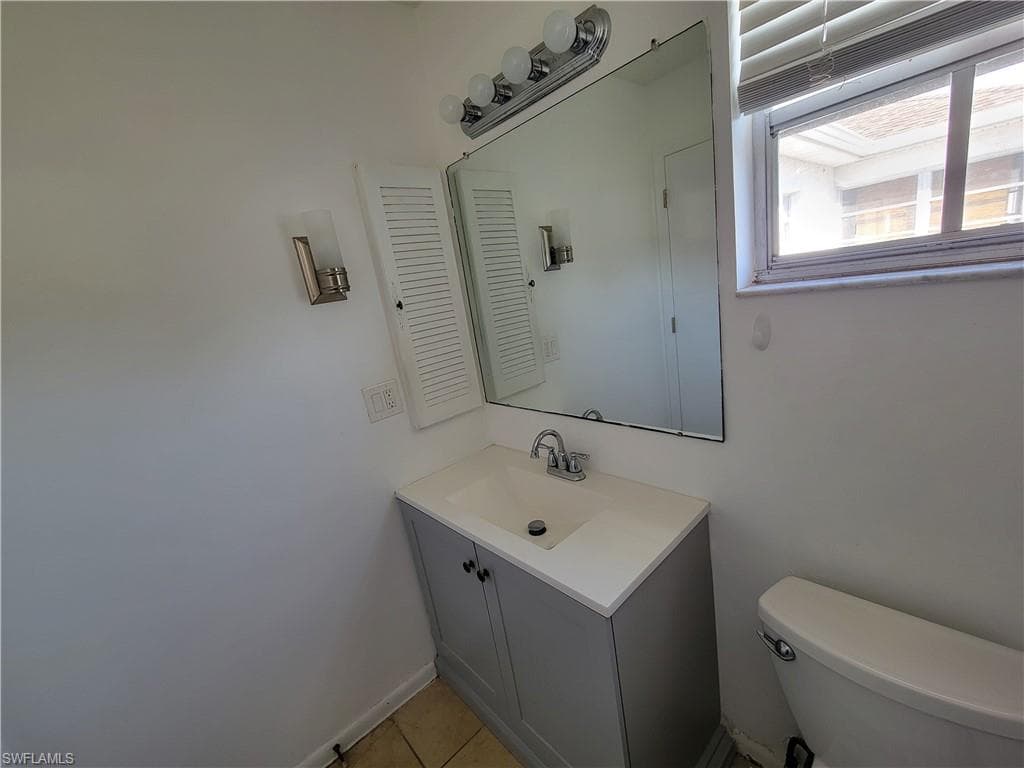 7035 Cedarhurst DR # 12C, FORT MYERS FL 33919-22