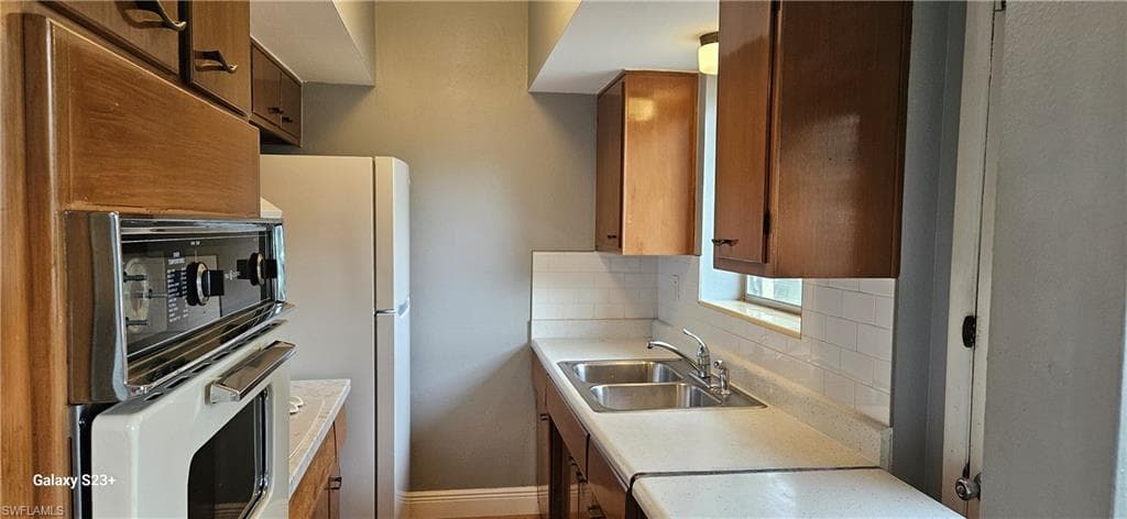 2544 1st ST # 202, FORT MYERS FL 33901-6