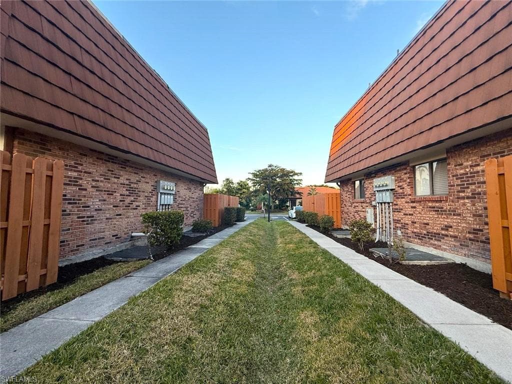 1406 Park Shore CIR # 3, FORT MYERS FL 33901-23