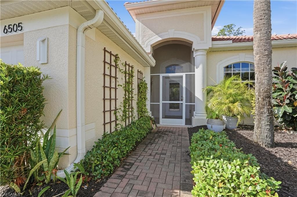6505 Waverly Green WAY, NAPLES FL 34110-1