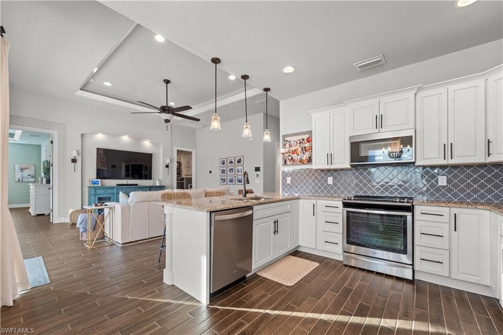 14200 Chetwood ST, FORT MYERS FL 33905-14