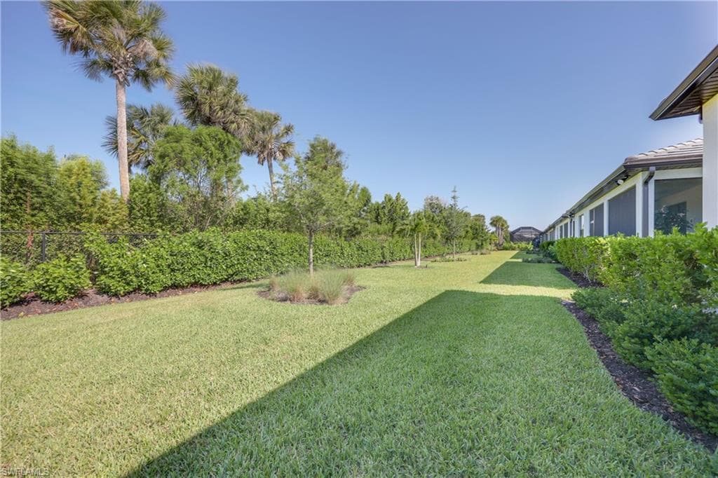 2048 Yellowfin CIR, NAPLES FL 34114-25