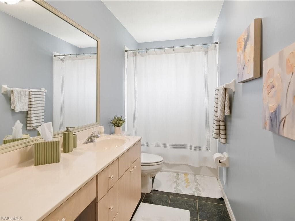 20591 Groveline CT, ESTERO FL 33928-28