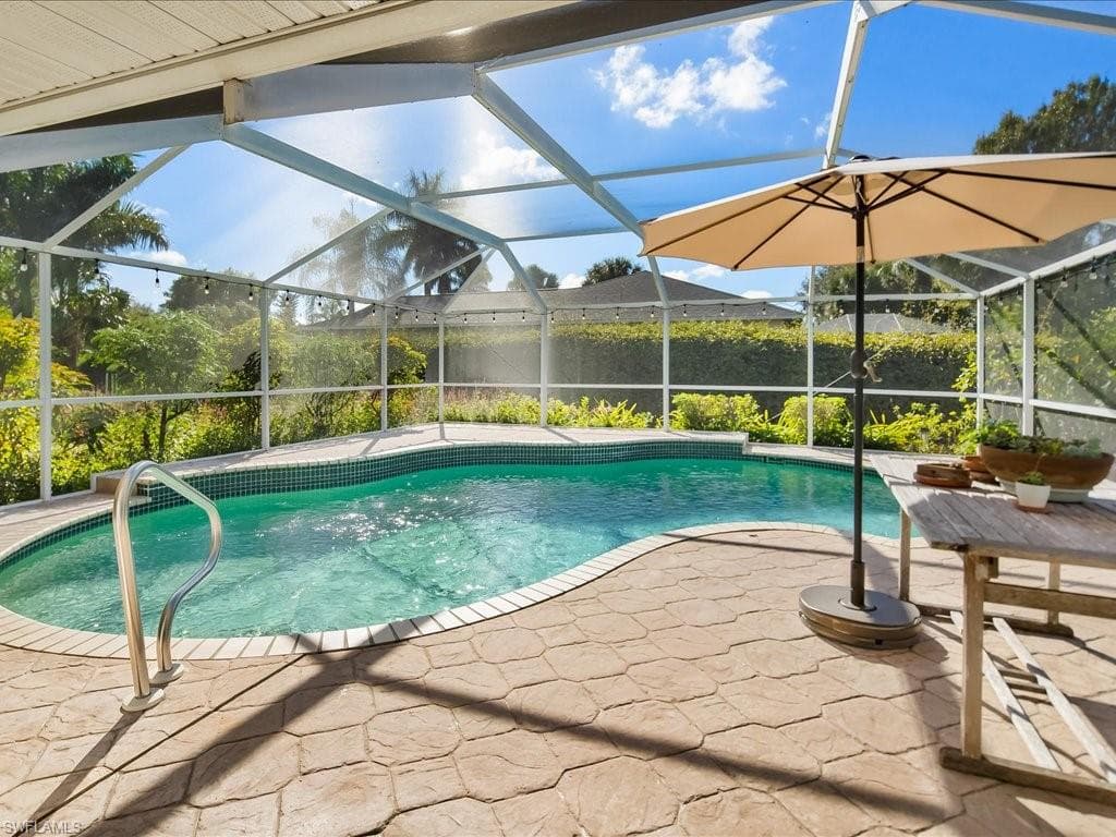 20591 Groveline CT, ESTERO FL 33928-20