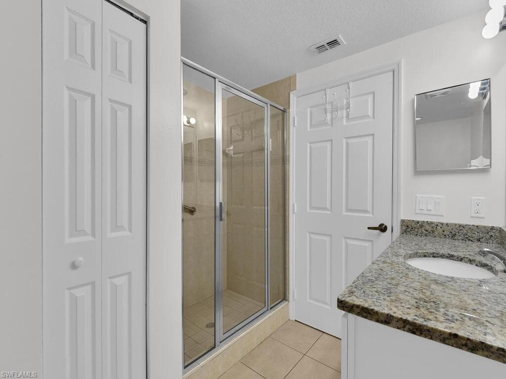 1860 Concordia Lake CIR # 603, CAPE CORAL FL 33909-16