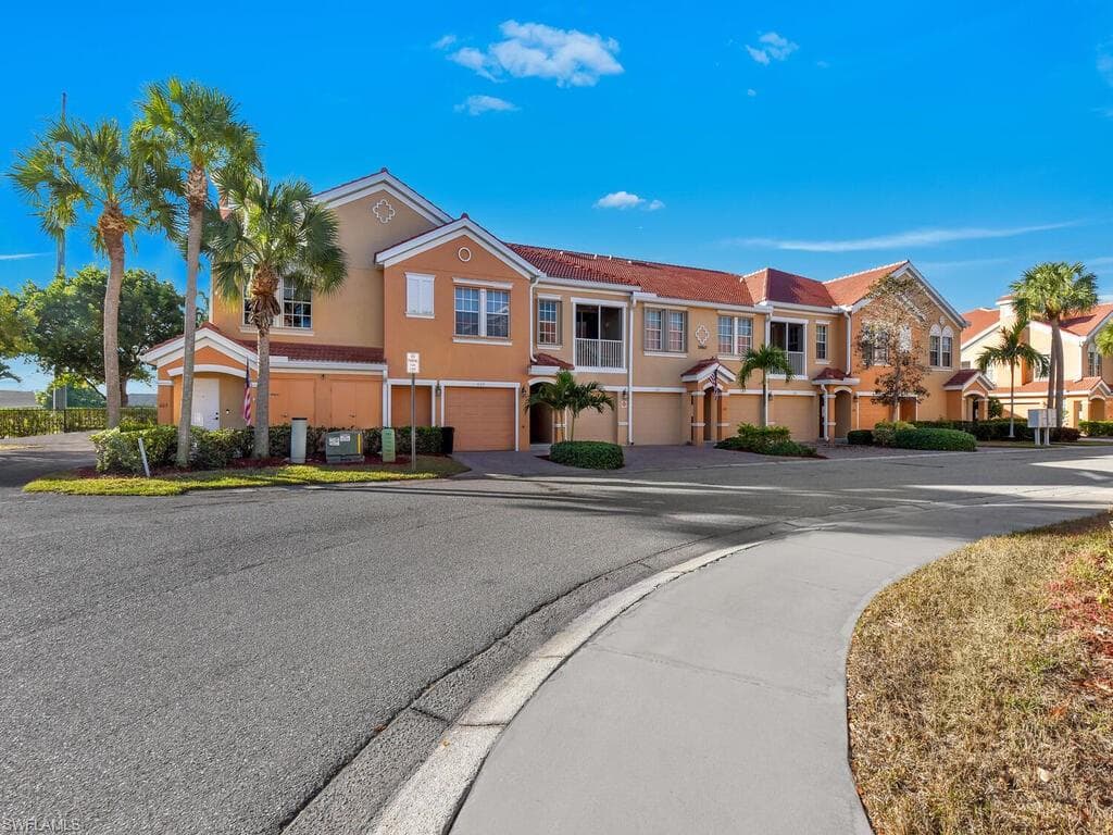 1860 Concordia Lake CIR # 603, CAPE CORAL FL 33909-29