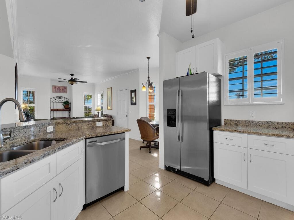 1860 Concordia Lake CIR # 603, CAPE CORAL FL 33909-9